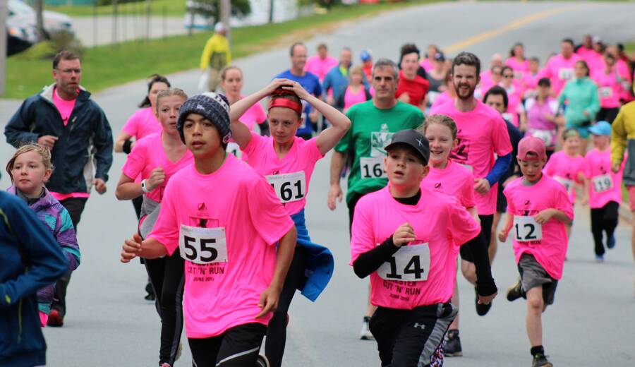 <p>CONTRIBUTED PHOTO</p><p>Participants flood the streets of Chester for the annual Municipality of Chester Cut N Run event</p>