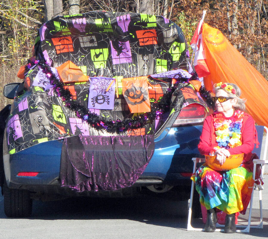 <p>A colourful display at the trunk-or-treat event.</p>