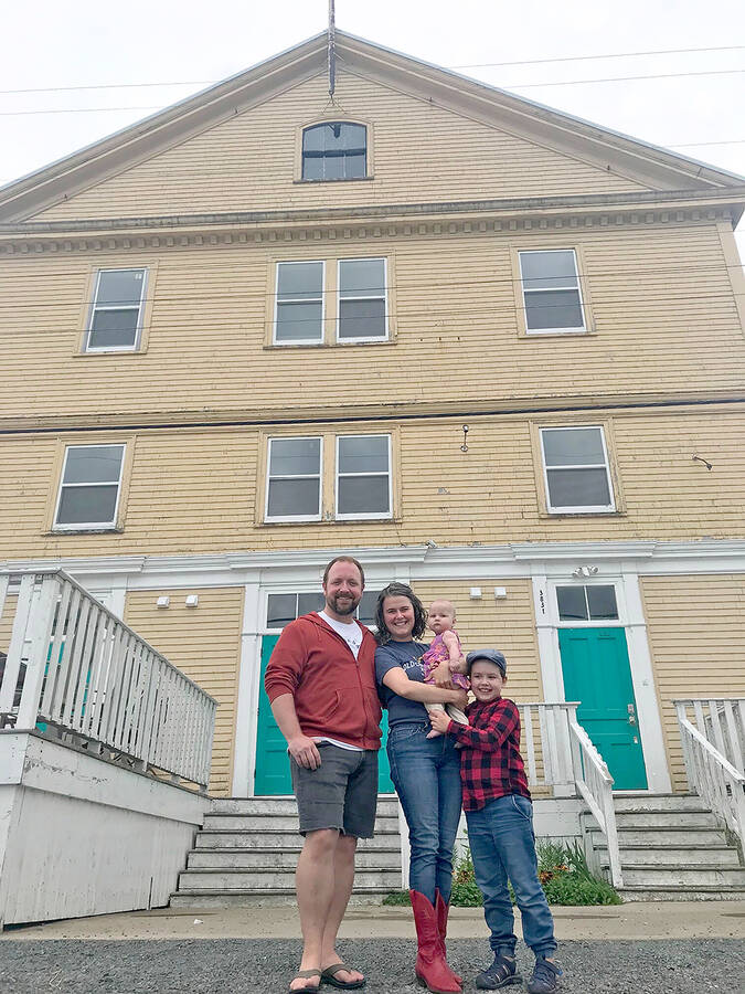 <p>SUBMITTED PHOTO</p><p>Chris Jackman with spouse Shari Porter and their children Amy Jackman and K.J. Jackman outside the Old Confidence Lodge in Riverport.</p>